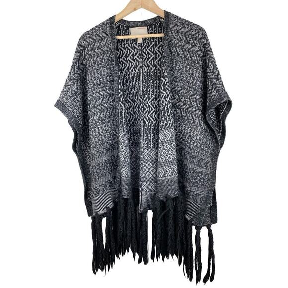 Banana Republic Heritage Collection Women's XS Gray Fringed Open Wrap Sweater - Picture 1 of 7